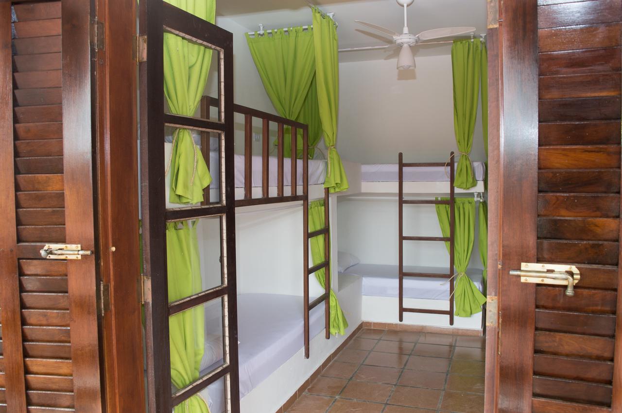 Santo Quintal Hostel Ubatuba Exteriör bild